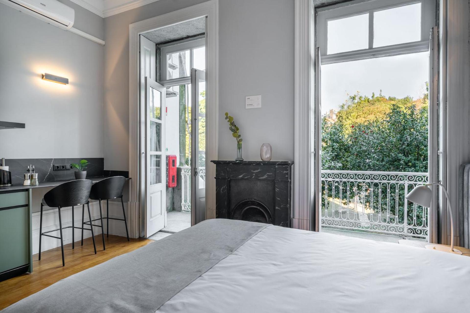 Limehome Porto Rua De Dom Manuel II Екстер'єр фото