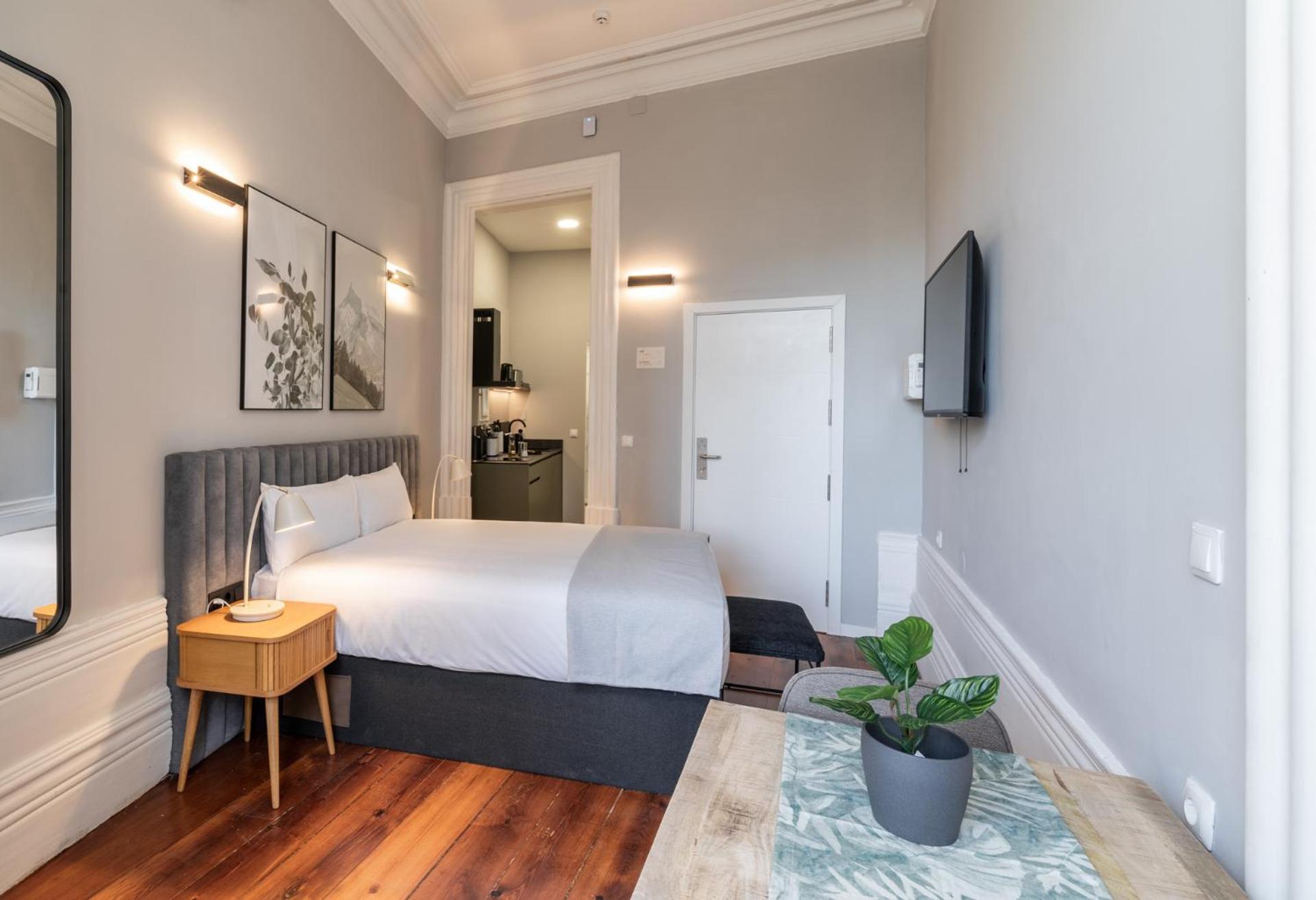 Limehome Porto Rua De Dom Manuel II Екстер'єр фото